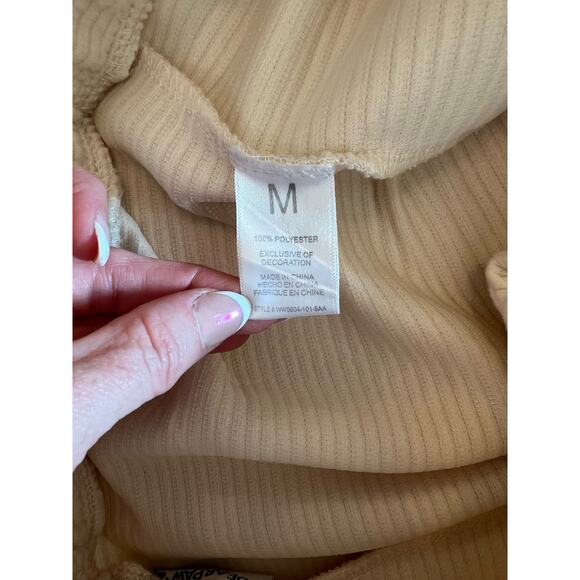 Bearpaw Outdoors Women's Ribbed Cream Pull On Comfy Size M Shorts - Picture 4 of 7